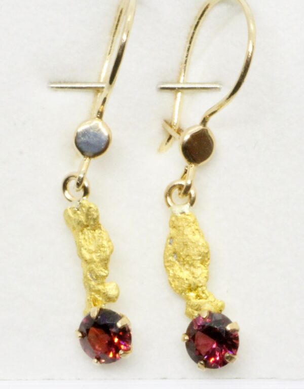 Granaattikorvariipukset-kultahiput  7mm Lemmenjokikoru