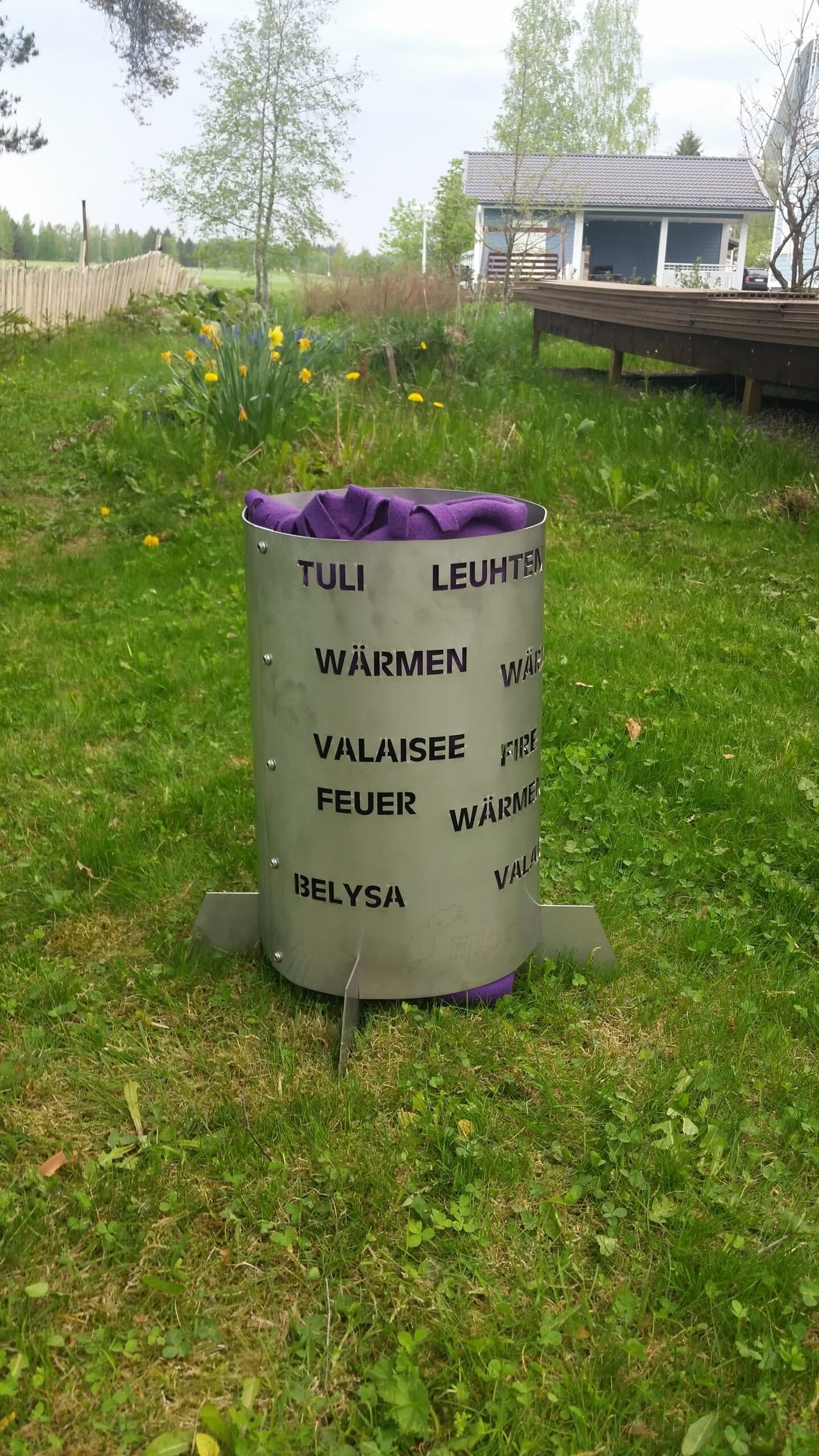 Tulisija ja nuotiokehys Nuotio lämmittää - Image 2