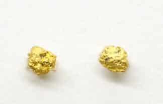 Kultahippu korvakoru napit 4x5mm  Lemmenjoki