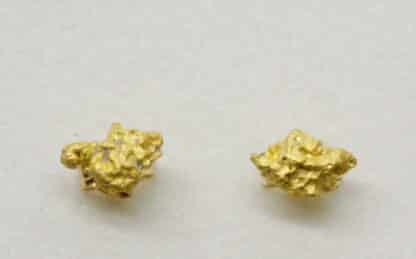 Kultahippu korvakoru napit 5x7mm  Lemmenjokikoru Alhonen